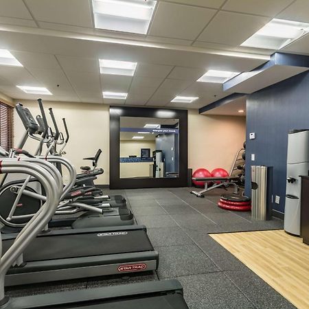 Hampton Inn Winchester-University/ Mall Экстерьер фото