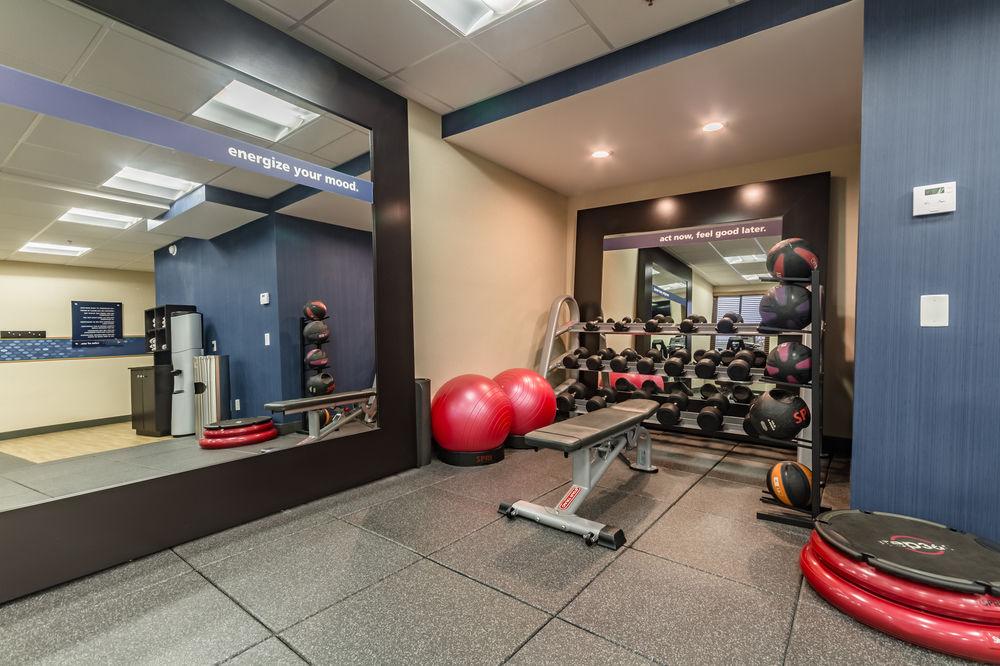 Hampton Inn Winchester-University/ Mall Экстерьер фото
